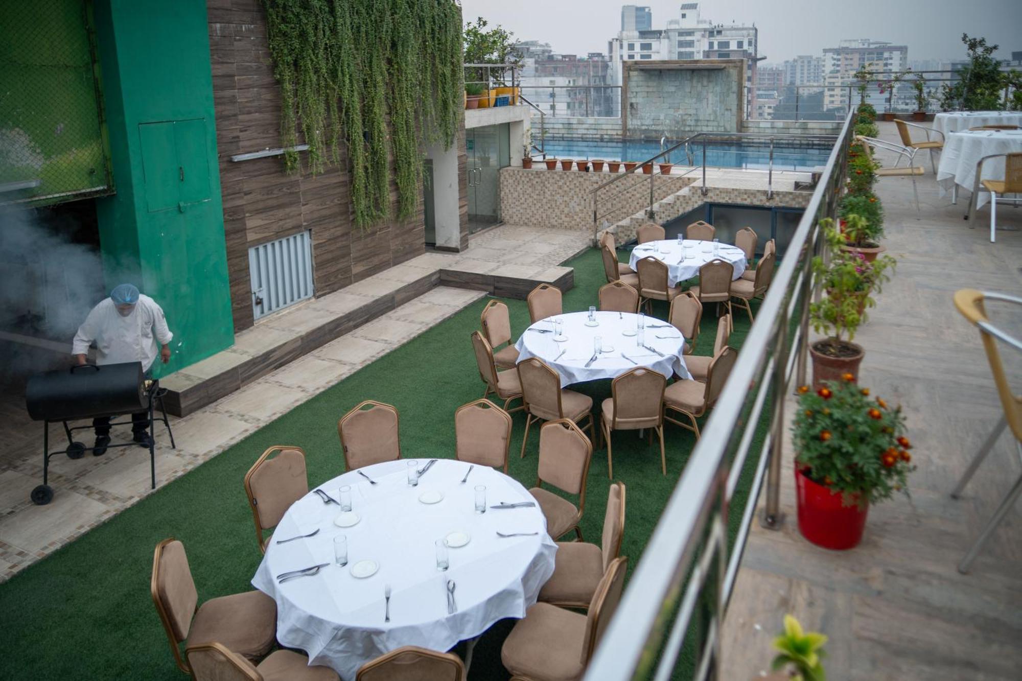 Coventina Lake Suites Dhaka Exterior photo