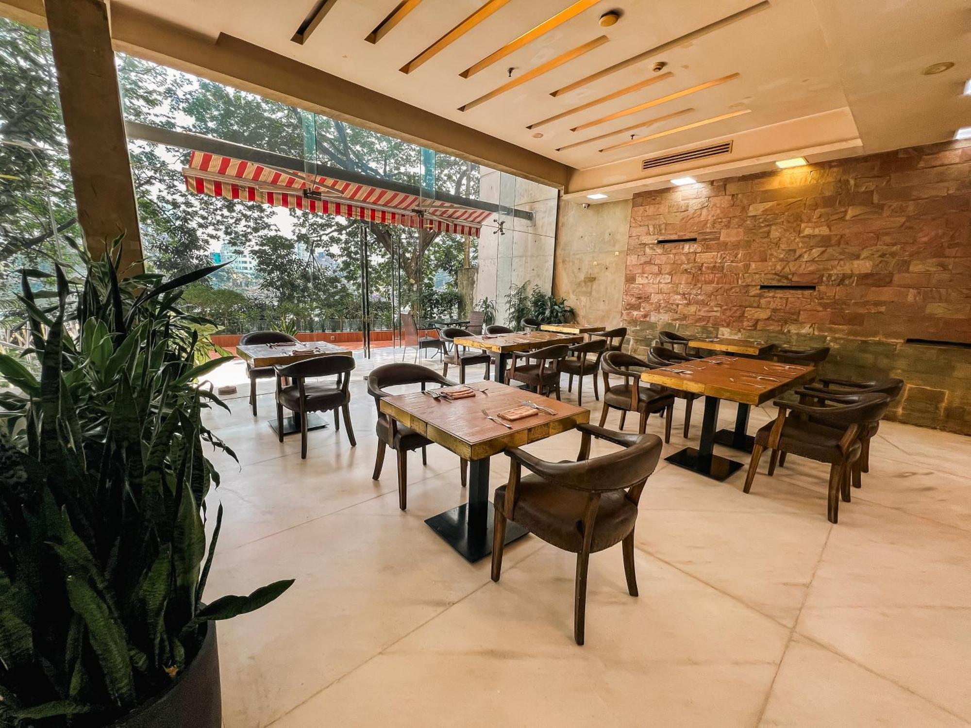 Coventina Lake Suites Dhaka Exterior photo