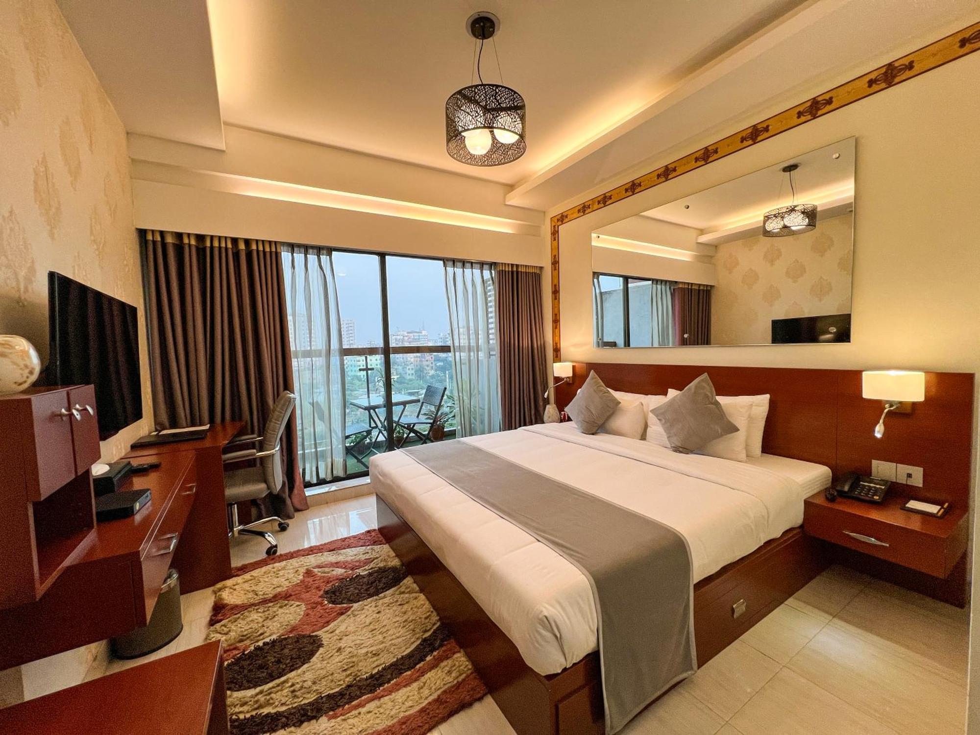 Coventina Lake Suites Dhaka Exterior photo