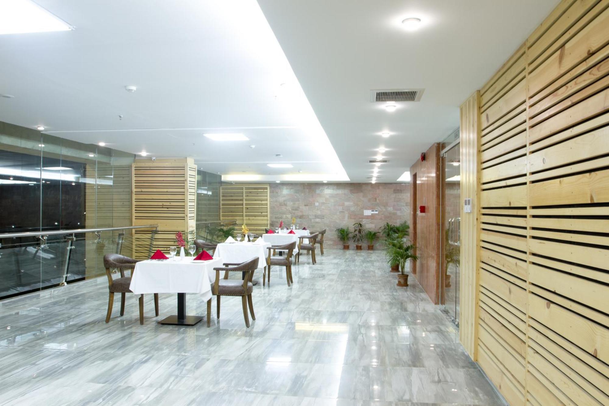Coventina Lake Suites Dhaka Exterior photo