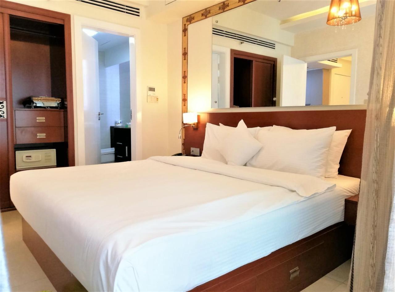 Coventina Lake Suites Dhaka Exterior photo