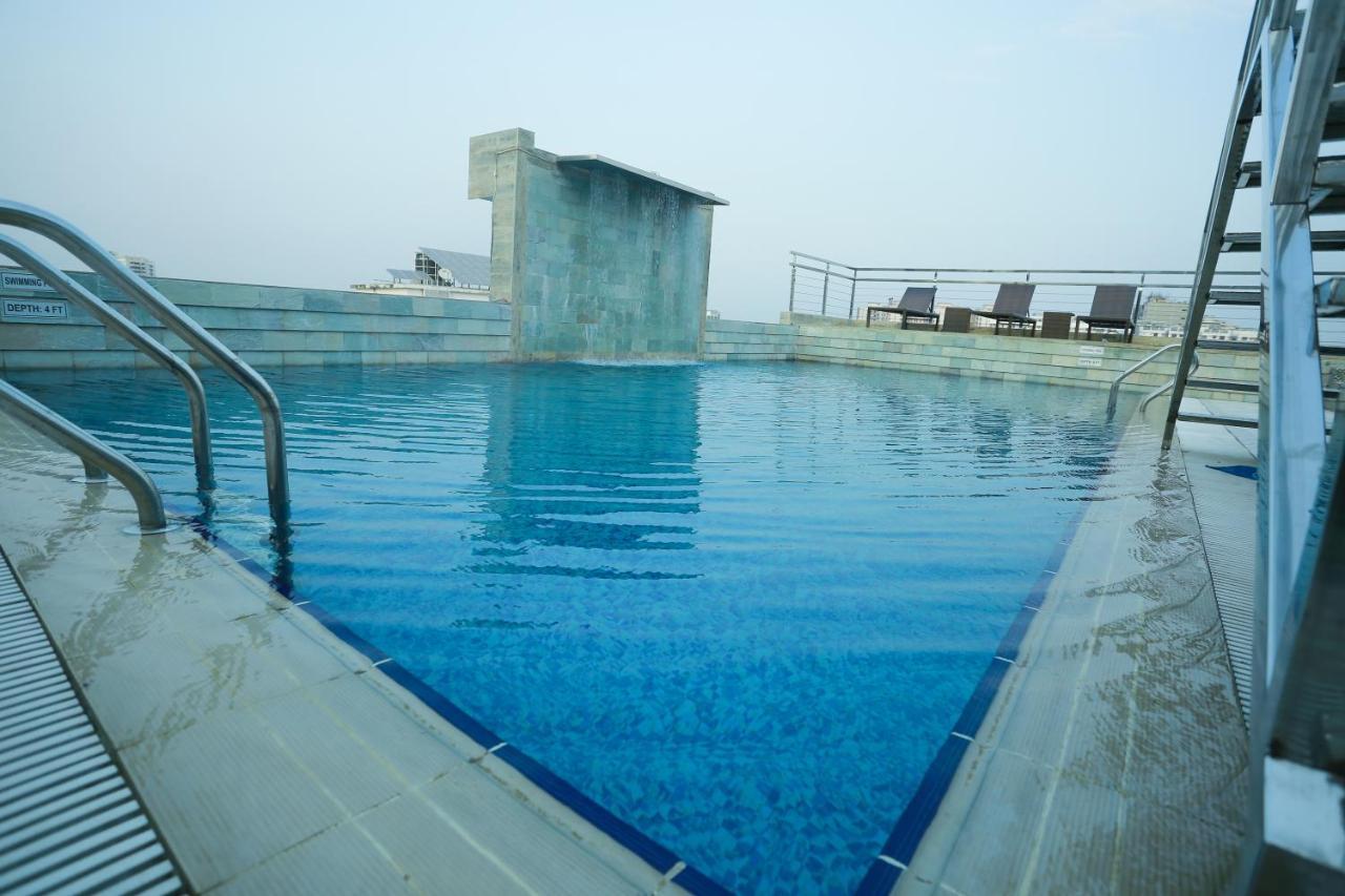 Coventina Lake Suites Dhaka Exterior photo