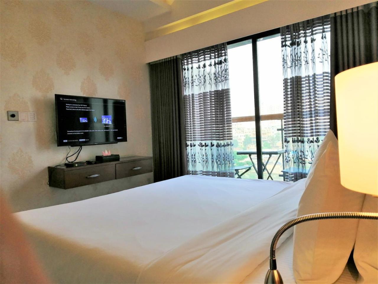 Coventina Lake Suites Dhaka Exterior photo