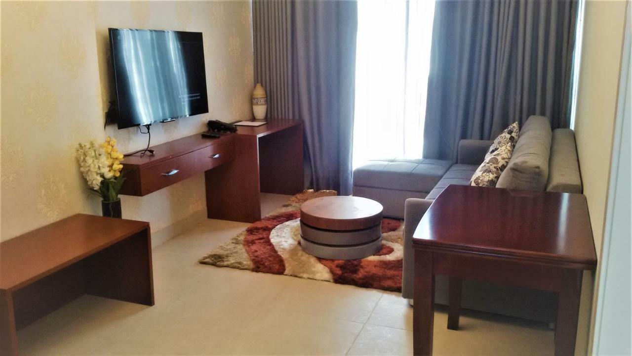 Coventina Lake Suites Dhaka Exterior photo